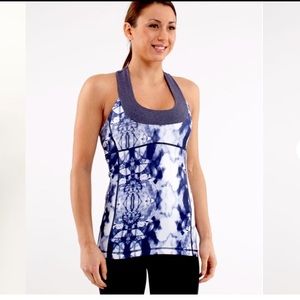 Lululemon Scoop Neck Tank size 6 ink blot indigo